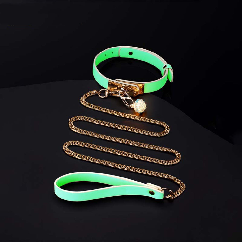 Yellow fire luminous collar